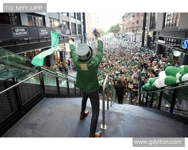 快船与凯尔特人激战正酣赛季关键对决引发球迷热议