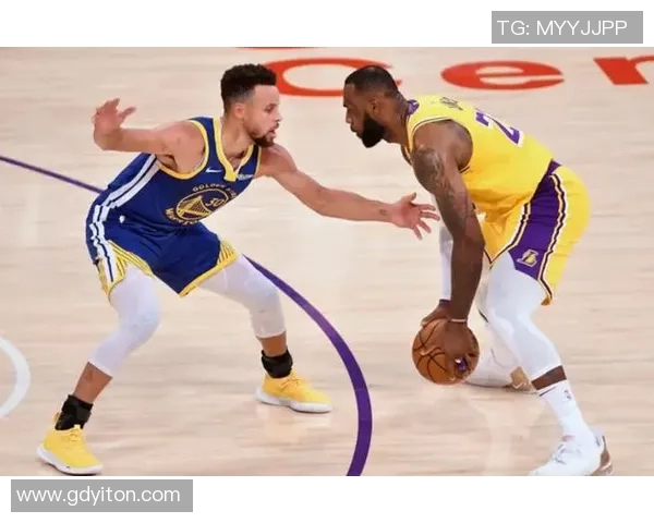 湖人勇士对决分析大小分走势及投注策略探讨 湖人勇士对决分析大小分走势及投注策略探讨